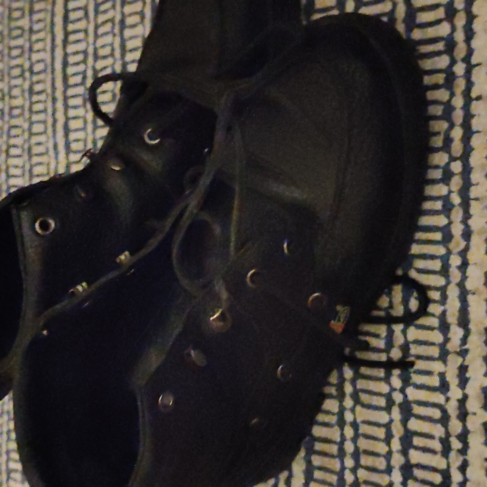 Justin Chukka Boots Size 7, Black